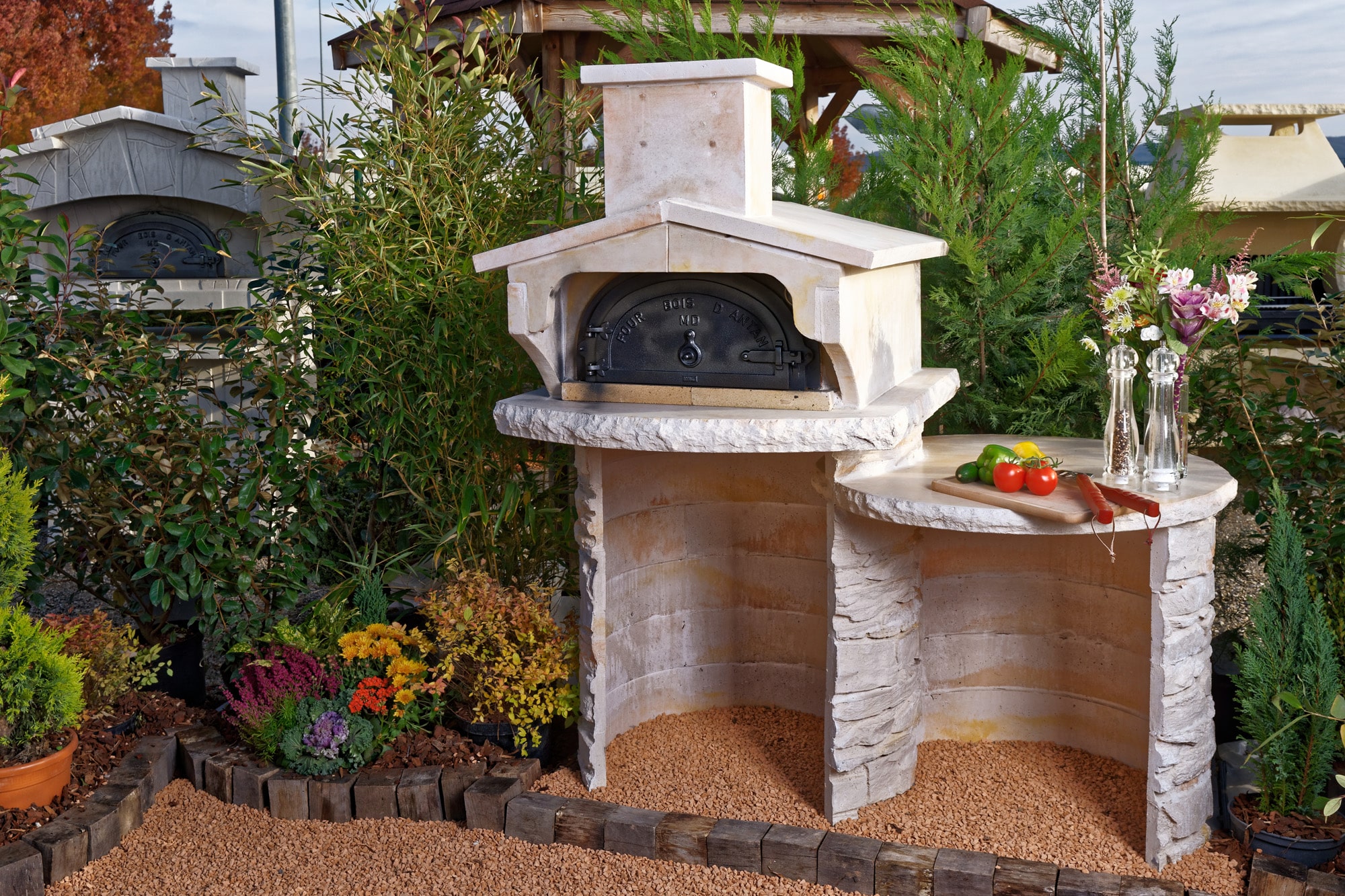 Four à bois et desserte