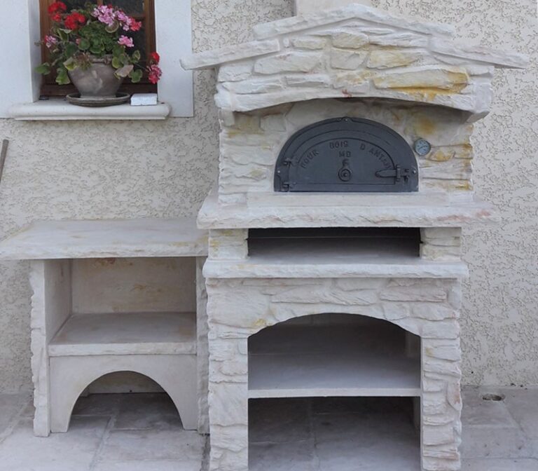 Cuisine d'été avec un four à bois Malissard